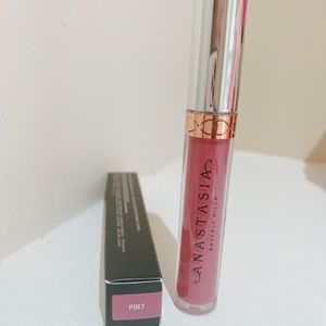 Liquid lipstick
